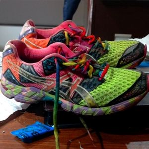 Asics Gel Noosa Tri 8 Ladies Running Sneakers Size 7.5